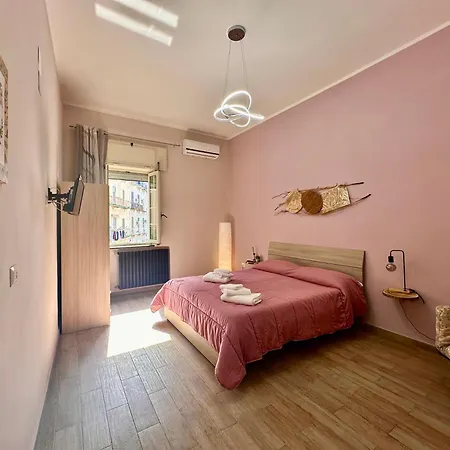 Dimora Casanova Apartman Nápoly
